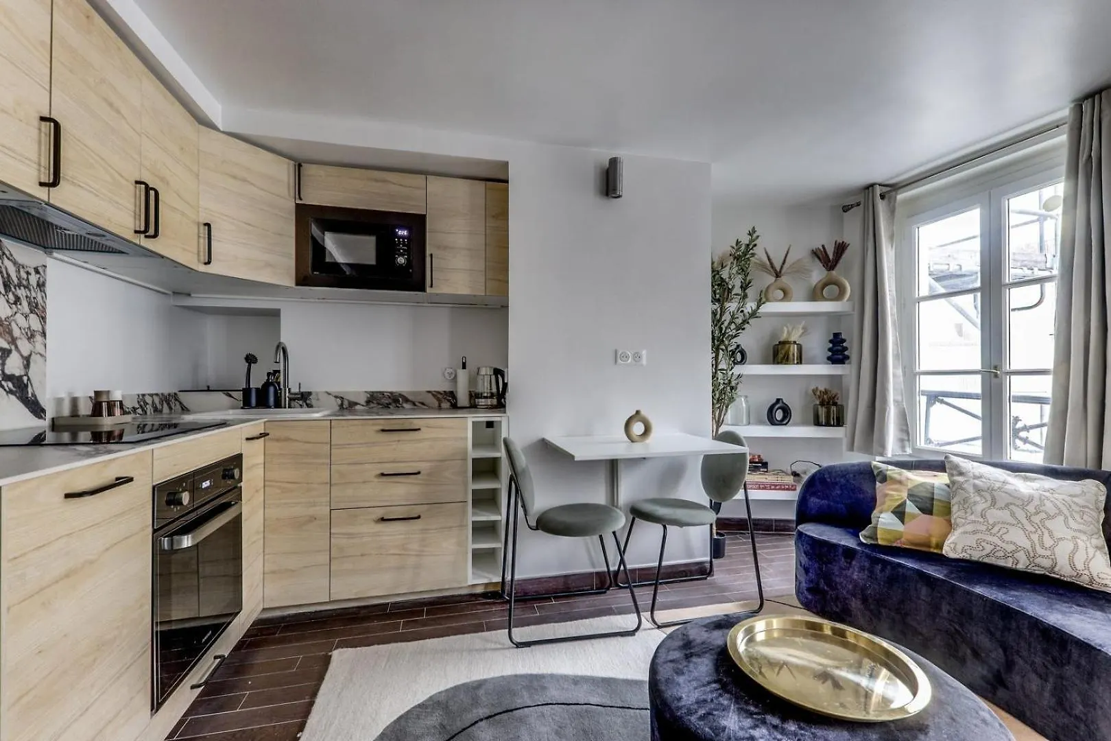 Le Moka - Duplex & Bright- Near Champs-Elysees Paris